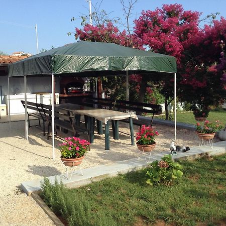 Apartamento The Blue House Vinkuran Exterior foto